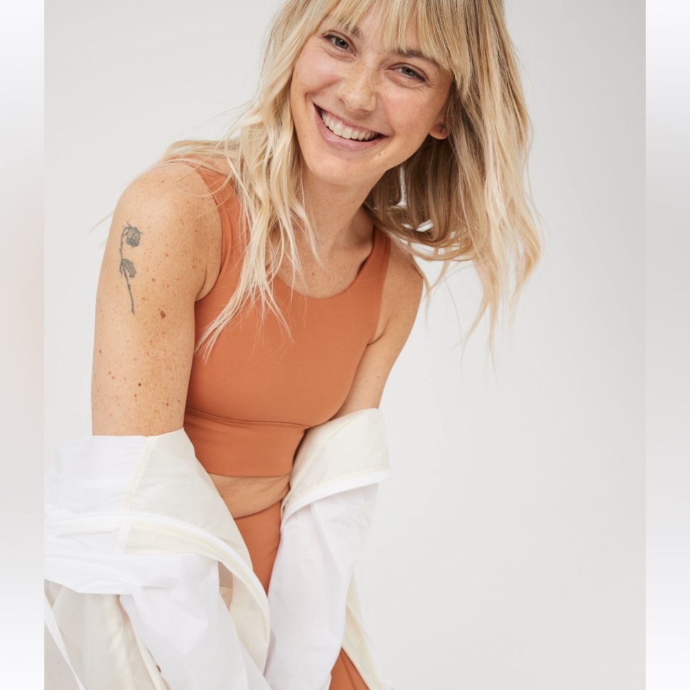 NWT Aerie OFFLINE Goals Longline
Sports Bra - Jupiter brown